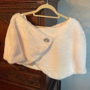 MSK Faux Fur Capelet Size 3x